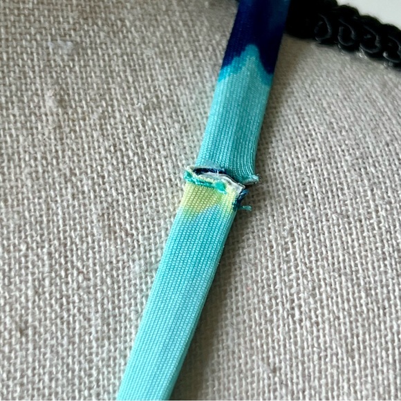 NWT SPERRY Tie Dye Keyhole Halter Strappy Back Bikini Top—SZ. Small - Picture 13 of 13